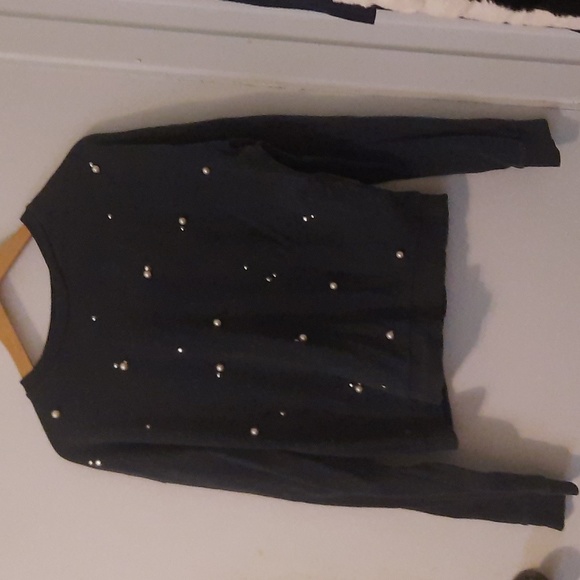 Chandail - Picture 1 of 2